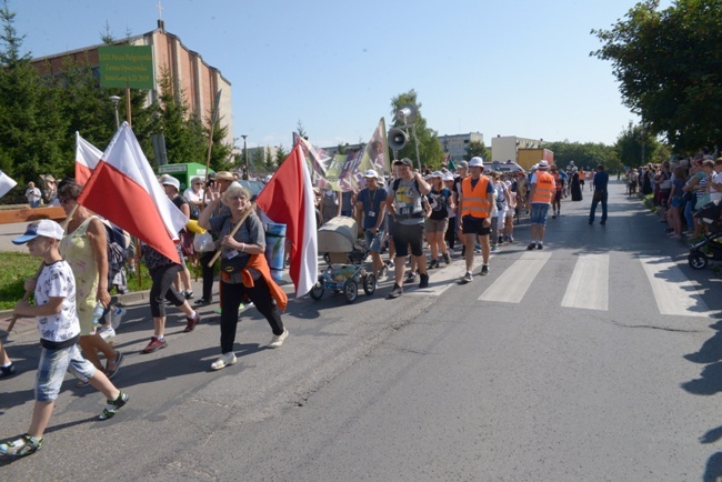 Kolumna z Opoczna na radomskiej pielgrzymce