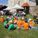 Spotkanie przedszkolaków z zespołami folklorystycznymi