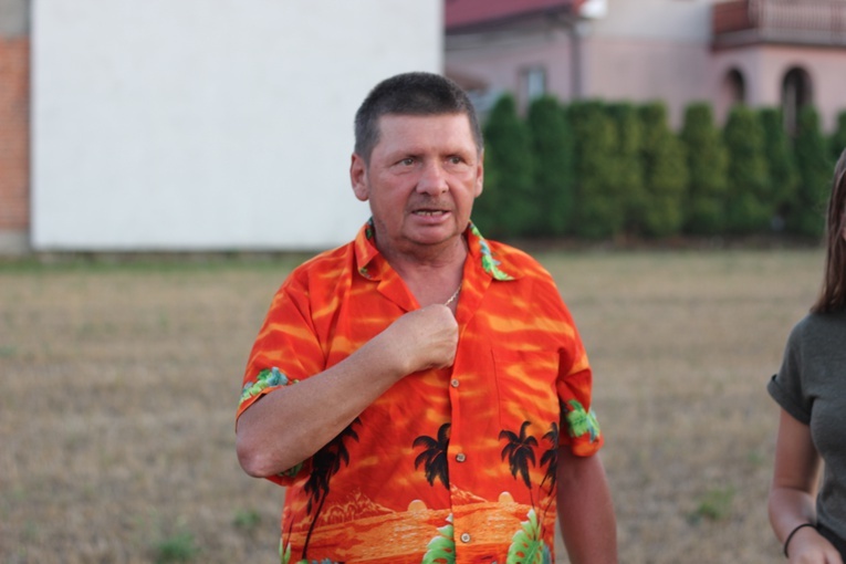 Apel grupy Granatowej i Białej