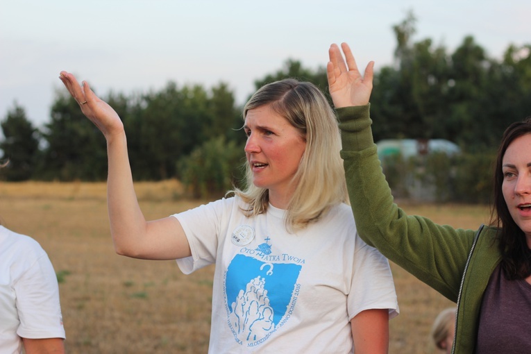 Apel grupy Granatowej i Białej