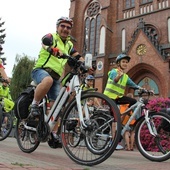 Każdego dnia rowerzyści pokonają 50-70 km.