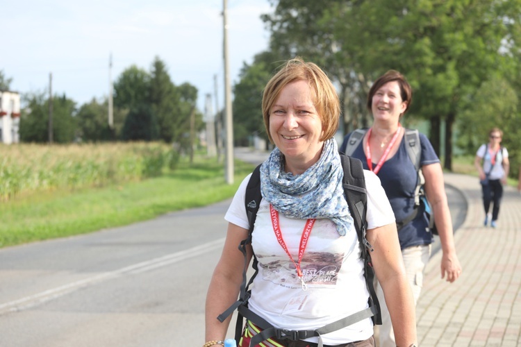 28. Pielgrzymka Cieszyńska 2019 na trasie - w Bziu Zameckim