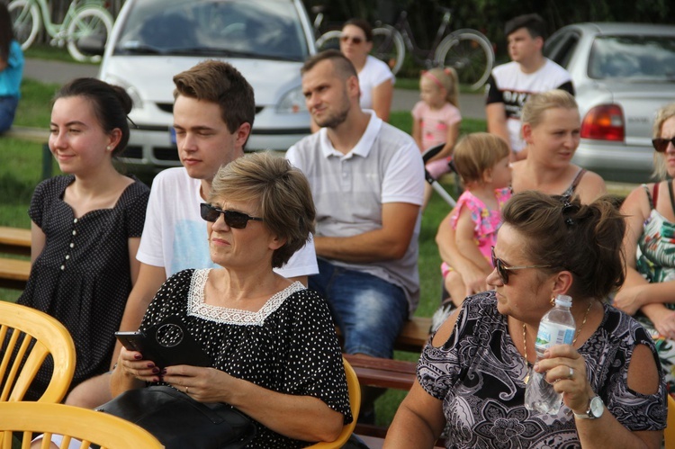 Dekanalne spotkanie młodzieży w Bobrowej