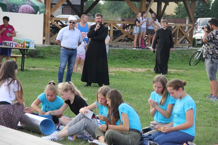 Dekanalne spotkanie młodzieży w Bobrowej