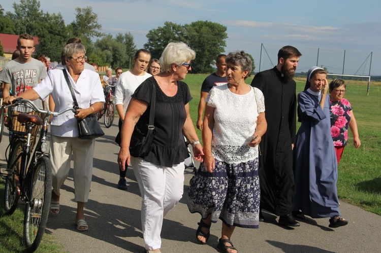 Dekanalne spotkanie młodzieży w Bobrowej