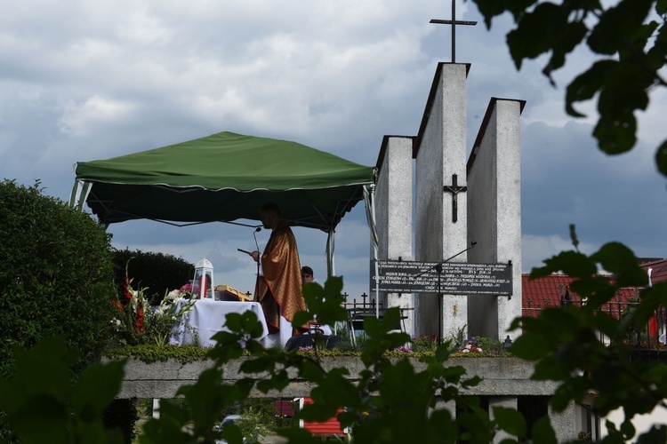 Pamięci zamordowanych przez Niemców w Porąbce