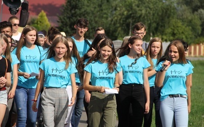 Dekanalne spotkanie młodzieży w Bobrowej