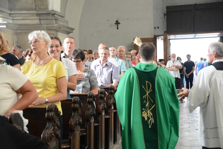 Nysa. Msza św. rozpoczynająca pielgrzymkę