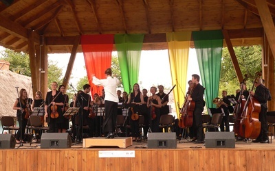 W Lipcach odbył się koncert Wędrownego Festiwalu Filharmonii Łódzkiej "Kolory Polski".