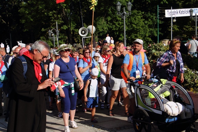 Wejście 39. Pieszej Pielgrzymki Krakowskiej na Jasną Górę