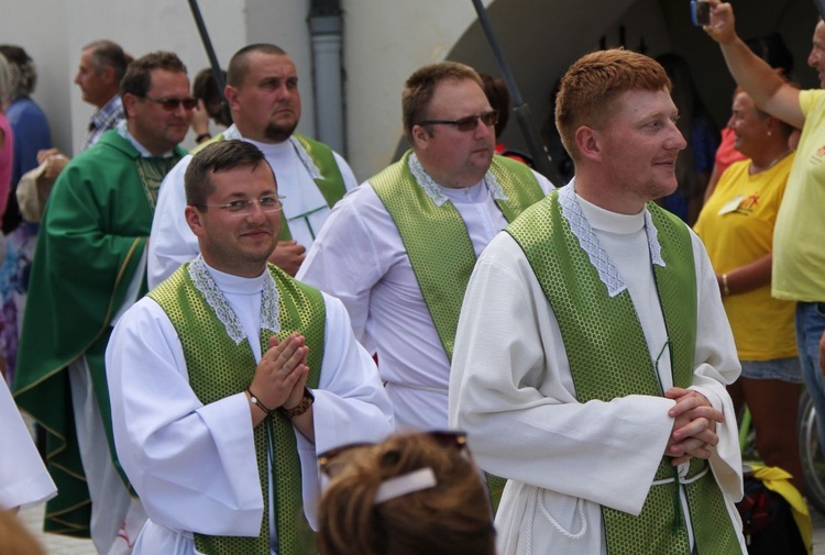 Oczekiwanie na pieszych pielgrzymów jasnogórskich i Msza święta - 2019