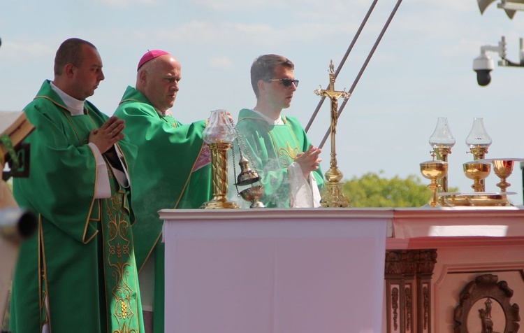 Oczekiwanie na pieszych pielgrzymów jasnogórskich i Msza święta - 2019