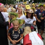 Powitanie 28. Pielgrzymki Diecezji Bielsko-Żywieckiej - grupy hałcnowskie na Jasnej Górze - 2019; cz. 1