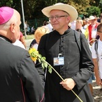 Powitanie 28. Pielgrzymki Diecezji Bielsko-Żywieckiej - grupy hałcnowskie na Jasnej Górze - 2019; cz. 1