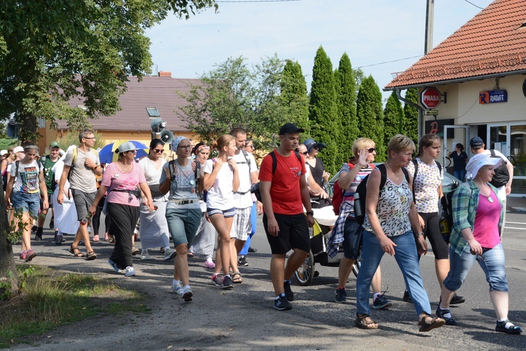 Pielgrzymkowy postój w Suchym Borze