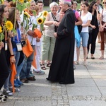 Wejście pielgrzymki na Jasną Górę