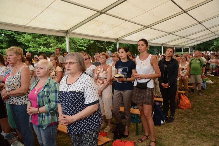 Pielgrzymkowa Eucharystia w Kamieniu Śląskim