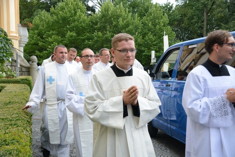 Pielgrzymkowa Eucharystia w Kamieniu Śląskim