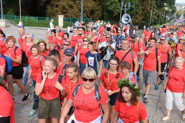 Pielgrzymka radomska - kolumny radomskie