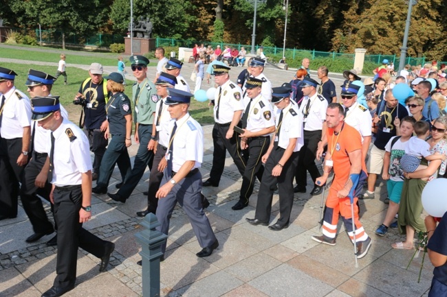 Pielgrzymka radomska - kolumny radomskie