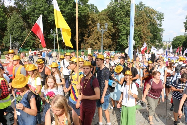 Pielgrzymka radomska - kolumny radomskie