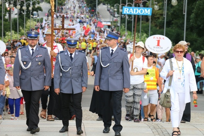 Pielgrzymka radomska - kolumny radomskie