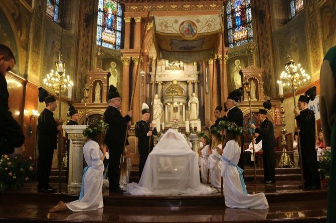 Piekary Śl. Misterium zaśnięcia Maryi