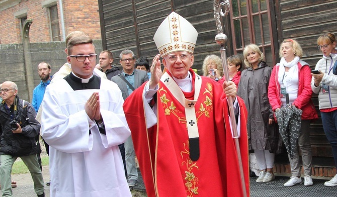 Abp Marek Jędraszewski przewodniczył obchodom 78. rocznicy śmierci św. Maksymiliana w Oświęcimiu.