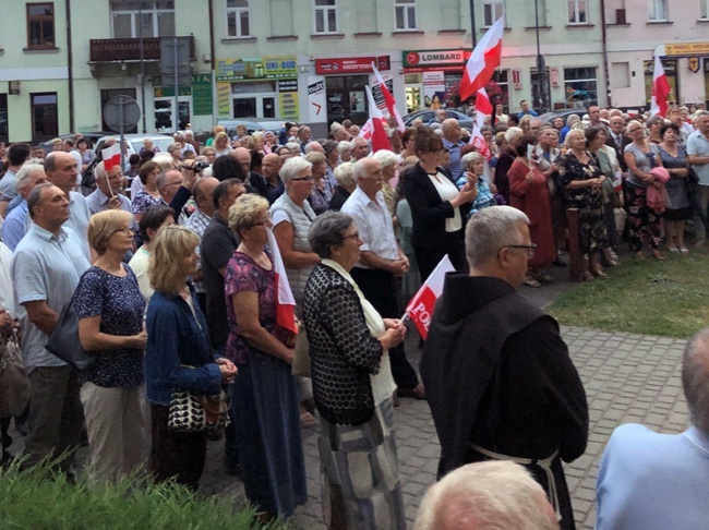 Msza św. i wiec poparcia dla abp. Marka Jędraszewskiego