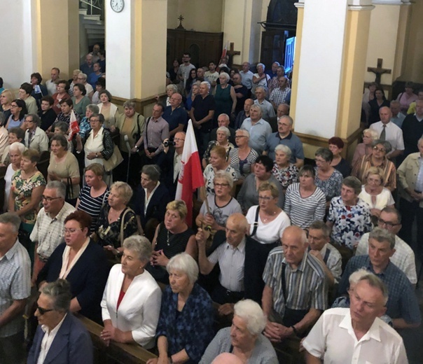 Msza św. i wiec poparcia dla abp. Marka Jędraszewskiego