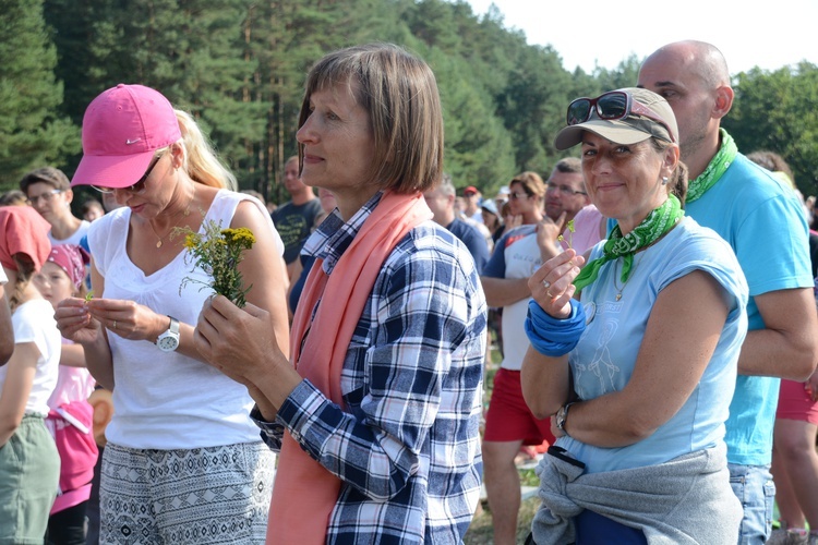 Poranek na polanie w Pietraszowie