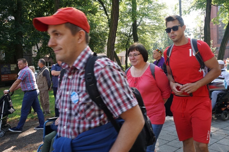 Gliwicka Piesza Pielgrzymka na Jasną Górę - rozpoczęcie w katedrze