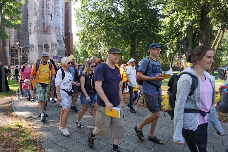 Gliwicka Piesza Pielgrzymka na Jasną Górę - rozpoczęcie w katedrze