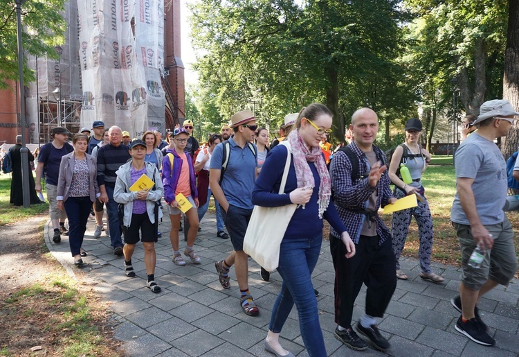 Gliwicka Piesza Pielgrzymka na Jasną Górę - rozpoczęcie w katedrze