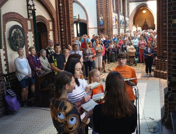 Gliwicka Piesza Pielgrzymka na Jasną Górę - rozpoczęcie w katedrze