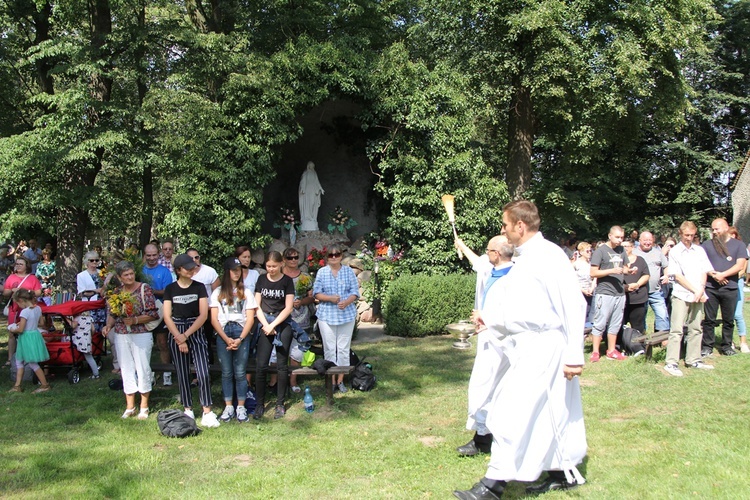 15 sierpnia w Ligocie Książęcej z pielgrzymami z Namysłowa i okolic