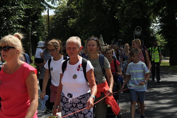 15 sierpnia w Ligocie Książęcej z pielgrzymami z Namysłowa i okolic