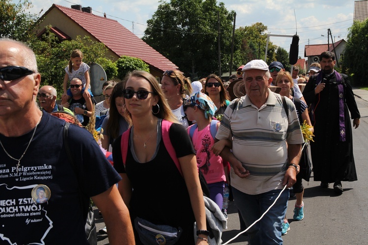 15 sierpnia w Ligocie Książęcej z pielgrzymami z Namysłowa i okolic