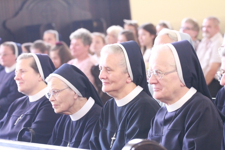 Śluby wieczyste 4 służebniczek w Dębicy