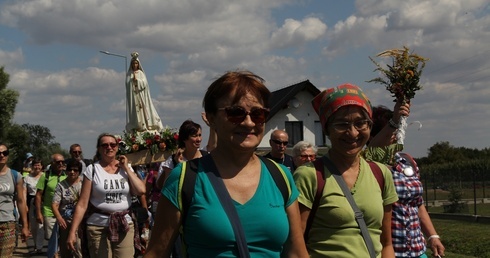 W stronę nieba. XXI Piesza Pielgrzymka z Namysłowa i odpust w Ligocie Książęcej