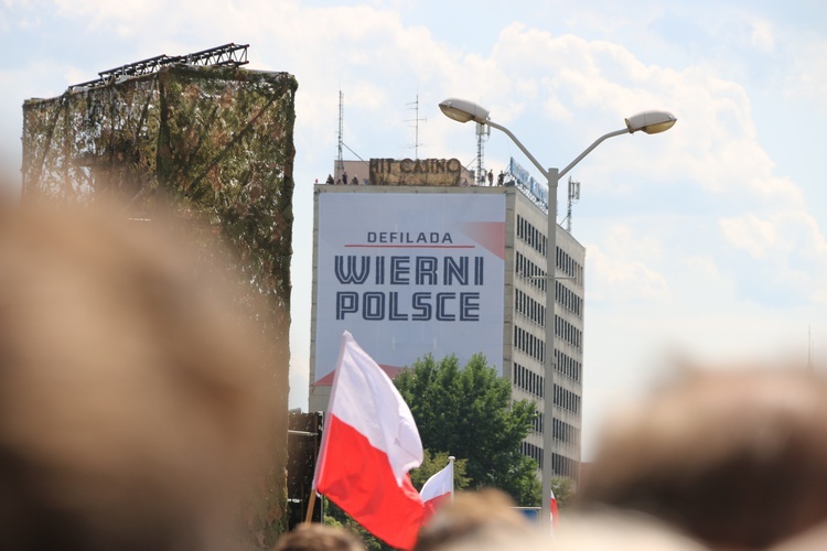 Katowice. Defilada "Wierni Polsce"