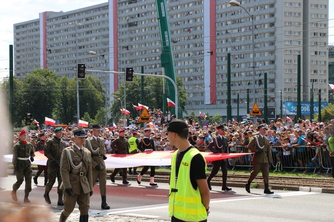 Katowice. Defilada "Wierni Polsce"