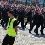 Katowice. Defilada "Wierni Polsce"