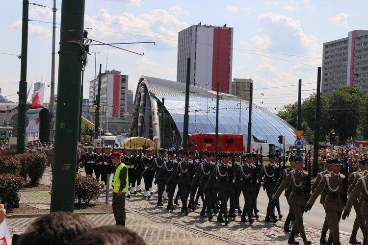 Katowice. Defilada "Wierni Polsce"