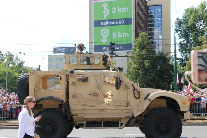 Katowice. Defilada "Wierni Polsce"