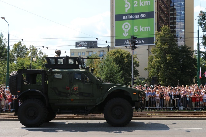 Katowice. Defilada "Wierni Polsce"