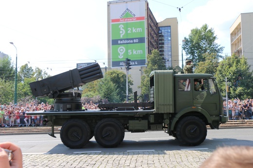 Katowice. Defilada "Wierni Polsce"