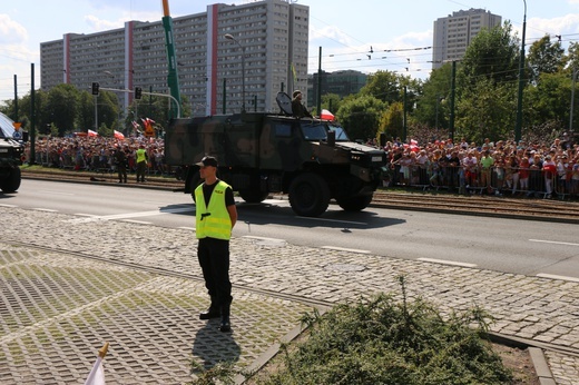 Katowice. Defilada "Wierni Polsce"