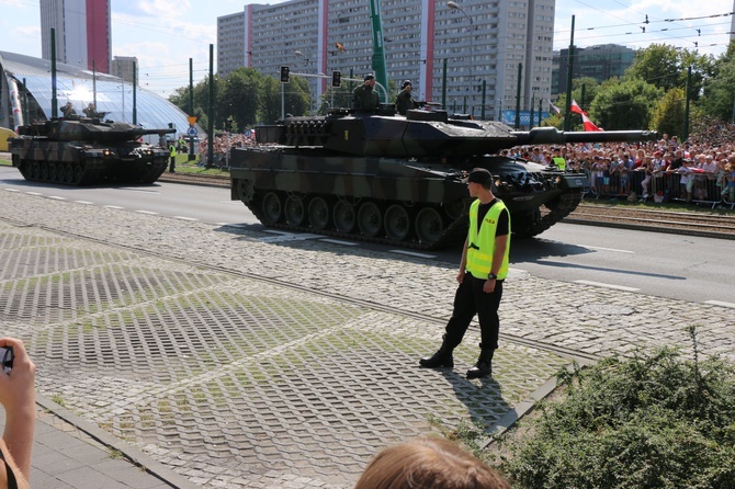 Katowice. Defilada "Wierni Polsce"