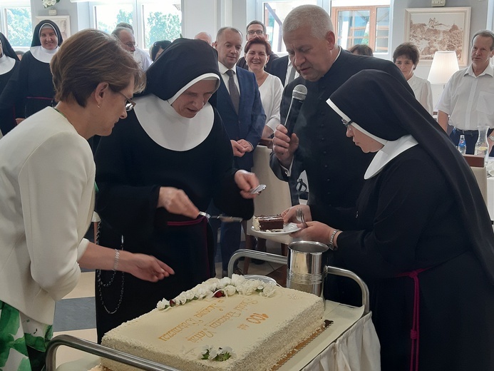 Sto lat obecności Sióstr Franciszanek Rodziny Maryi w Nowym Wiśniczu